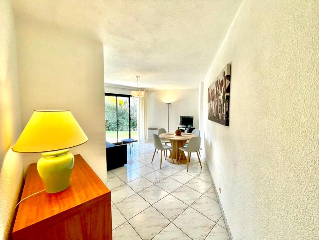 Charmant Rez De Jardin - 900M Plage De Pontaillac Daire Royan Dış mekan fotoğraf
